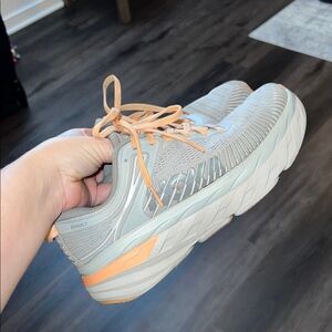 Hoka One One Bondi 7 Gray and Orange Athletic Shoes